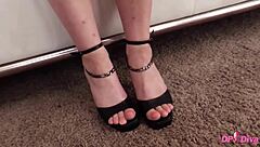 Jessica Starling Takes DOUBLE PENETRATION Hard