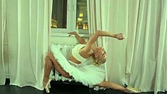 I fucked a flexible ballerina at the concert