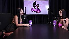 Morena shows her beautiful breasts outdoors