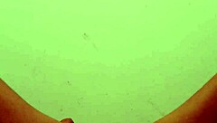 mia moglie fa ginnastica nuda e dilata la figa pelosa - parte 1