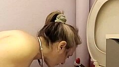 2024 09 10 Esclave F La L�che Chiottes