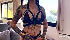 alicia sudiste coquine loves veiny cock with european brunette lingerie