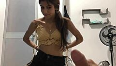 mucha leche comes out of my big penis from a good blowjob my friend gives me