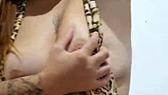 Im so horny come here cum on my tits and armpits?