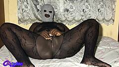 need a pussy eater for my pinky pussy