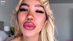 Blonde Luna Luxe fucks shaved pussy hard