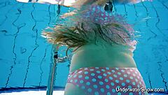 i love showing off my sexy young body underwater