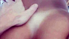 why show off that ass in the live session like this?