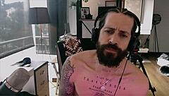 colombian latina indulges in quick foot fetish play