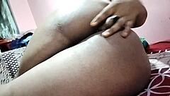 Big boobs Delhi girlfriend hints at intense missionary action with her friend in amateur video