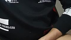 Amateur guy watches live chat moaning to intense shaking orgasm