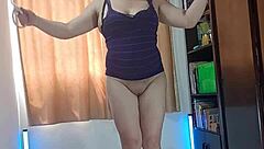 Halloween Latina Housewife Films Herself Naked Doing Curvy Big Ass Workout With Flashing Exhibitionist Vibes