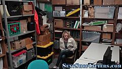 Reality thief gets spunk facial 😈