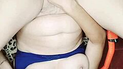 This feels so satisfying deep inside with this large item, and see how the liquid flows out