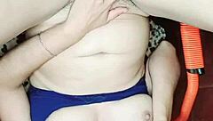 This feels so satisfying deep inside with this large item, and see how the liquid flows out