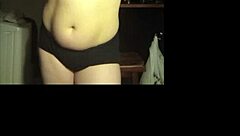 I worship your queen but wait, subscribers get exclusive videos just for them eyes