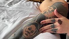 oh man i love givin this footjob in backstage with italian beauty morea black's bare feet...