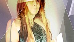 interview and getting to know allidoll in her leggings and cute piercing 😊📸