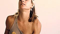 Intense reverse cowgirl fucking while devouring food in wild fetish ride