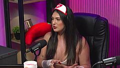 i enjoy guiding with hot brunette beauty