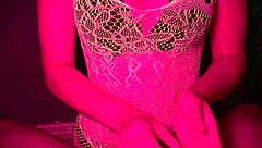 INTENSE HANDJOB FROM 18 YEAR OLD GIRL IN AMATEUR OLD YOUNG ACTION