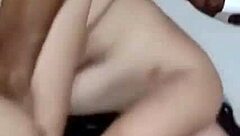 Esposa Implora ao Marido Cuckold para Filmar Sua Gozada Selvagem no Rabo