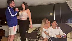 My friend and I swap boyfriends for group blowjob and creampie 😈