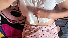 �ESTOY TAN CALIENTE! Watch This Intense Orgasm from Pussy Rubbing in Free Porn Video!