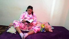 Horny babe masturbates then sucks cock swallows cum 🍆💦