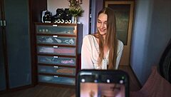 Sexy College Girl Needs Erotic Photo Help Now