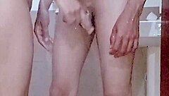 Desi housewife bathroom pussy lick sex with horny indian hubby