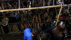 Avy Scott makes mechanic cum all over shaved pussy