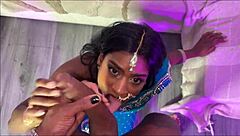 Desi Girl In Saree Gets Fucked Hard By Lover