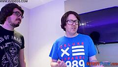 Newbie amateur sucks nerd cock