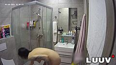 Kareflore's real amateur shower tease exposed