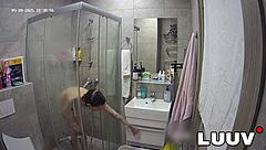 Kareflore's real amateur shower tease exposed