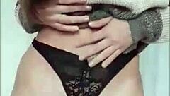 Heyya's Latina Ass Dance Reveals Juicy Pussy Tease