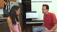 Teen Pays Lesson With Pussy And Blowjob Skills