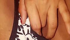 mi putita se masturba con su coño sexy y grande me vuelve loco de deseo