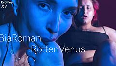 Rotten Venus' sexy feet make everyone crave foot worship