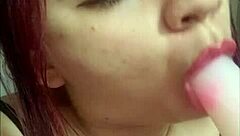 Curvy Colombian cutie demos sexy blowjob on toy lips