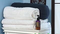 Small Tits Masseuse Delivers Intense Blowjob Cumshot