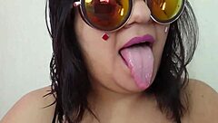 bbw with super tongue squirts huge in bikini play