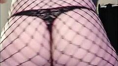curvy redhead's fat ass shakes in fishnets
