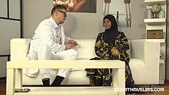 i want prettier labia as hijab babe