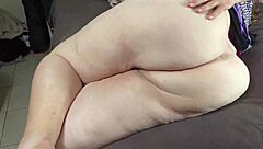 watch me finger this juicy fat ass pussy closeup before creampie pounding