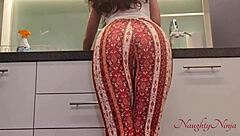 i always tip extra to fuck curvy cleaner lady's squirting pussy