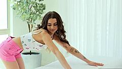 Nikki Nicole's Cunt Milks Monster Cock!