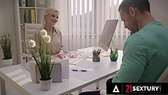 Zazie, your coworker's cock after peeing?