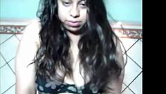 Amateur Latina enjoys solo pussy fucking in hotel room